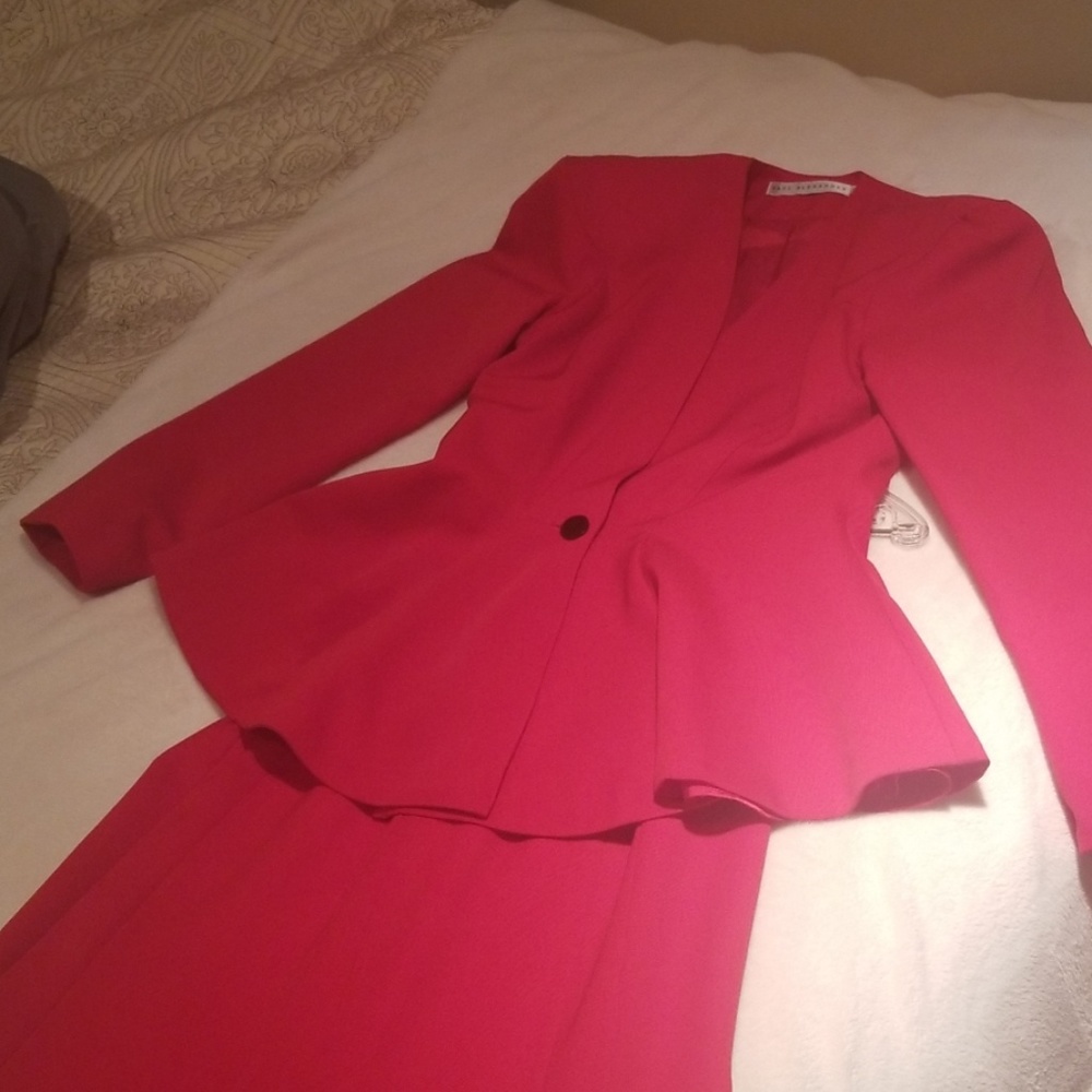 Women's skirt suits